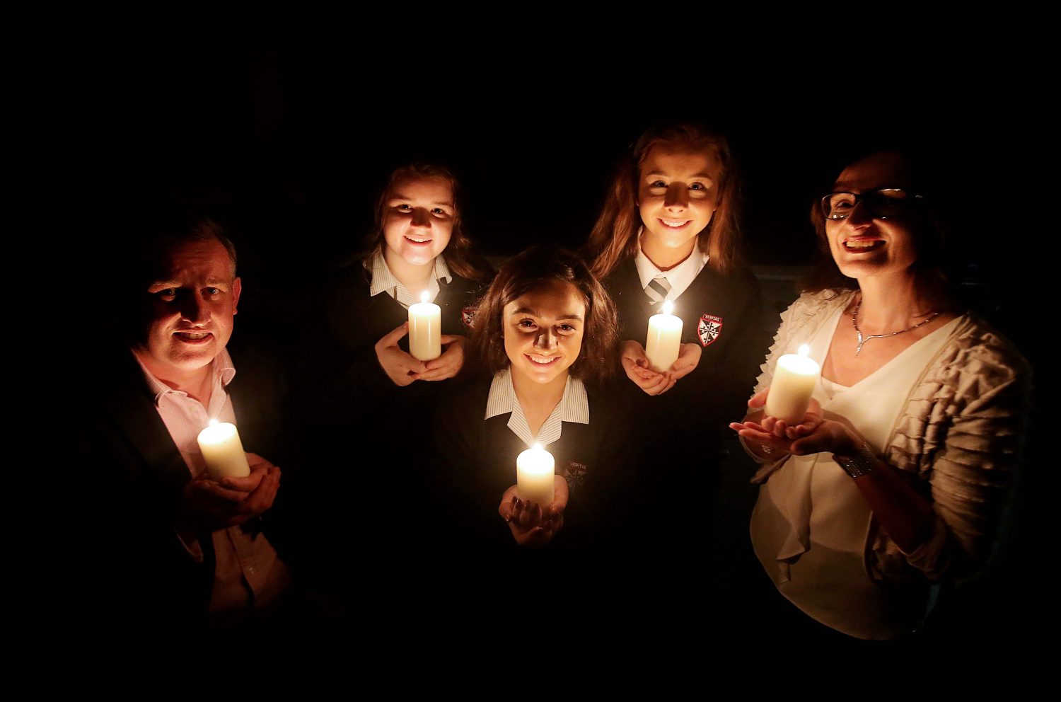 Maxol launch Christmas candle for Aware charity