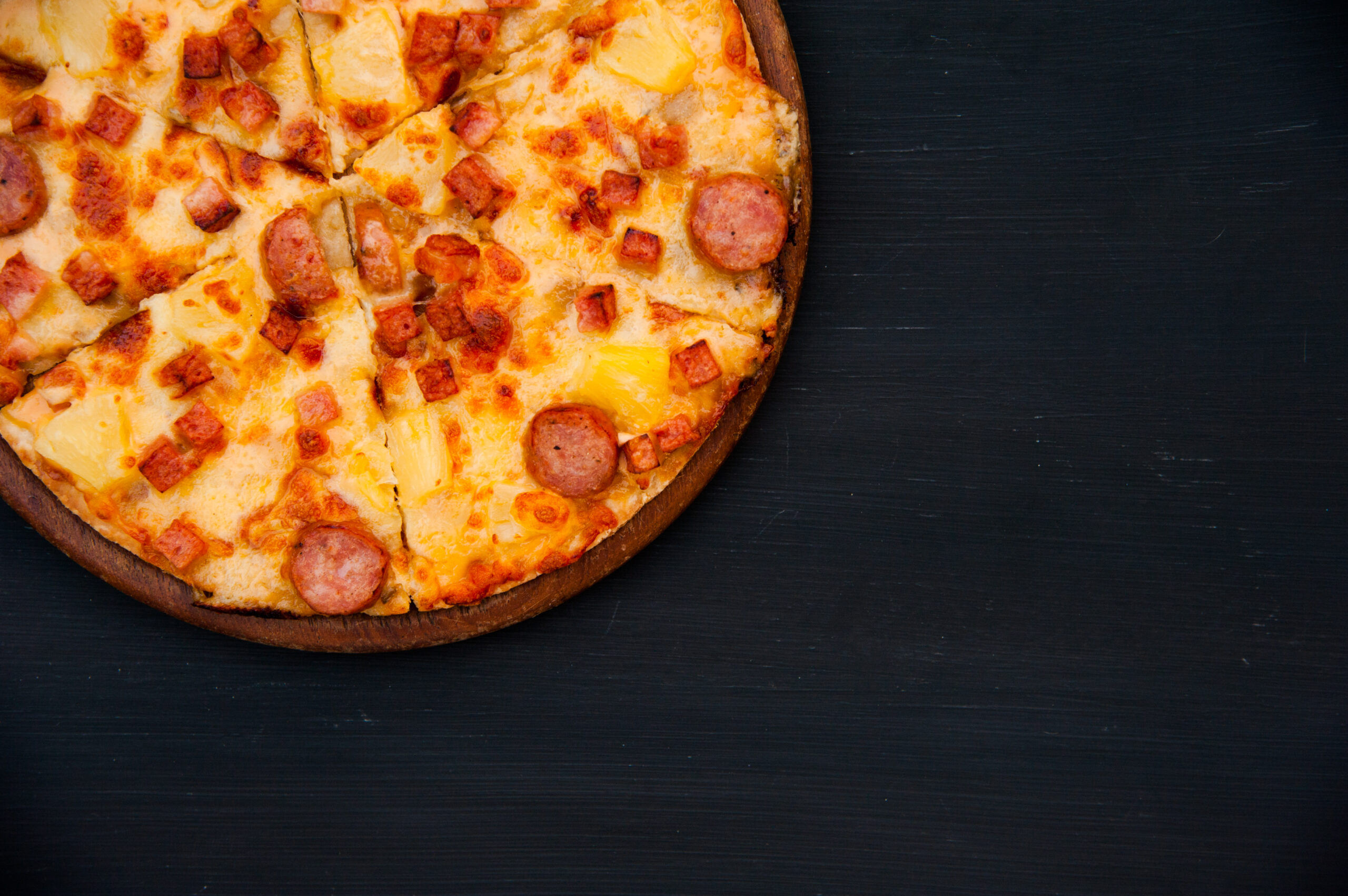 Franchisee dispute causes Domino’s profits to fall